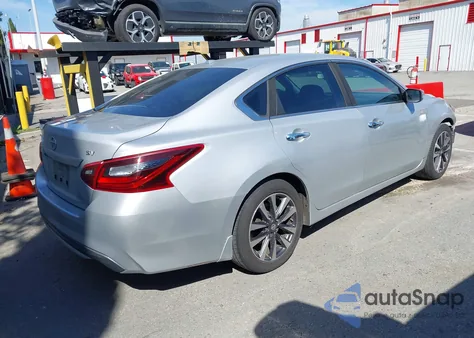 2016 Nissan Altima 2.5/2.5 S/2.5 Sl/2.5 Sr/2.5 Sv z USA, uszkodzony, nr VIN 1N4AL3AP5GL195083